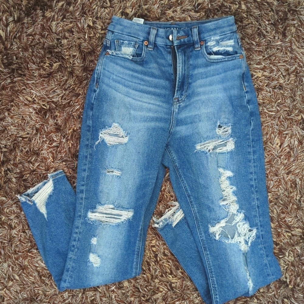 American Eagle Curvy Mom Jeans